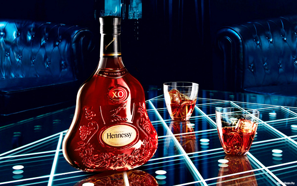 Cảm nhận sự sáng tạo trong từng sản phẩm của Hennessy gia-ruou-hennessy-xo