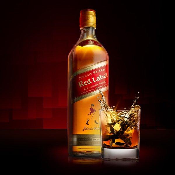 ruou-johnnie-walker-red-label-dang-cap