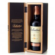 BALLANTINES 30 NĂM