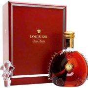 RƯỢU REMY MARTIN LOUIS XIII