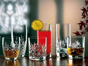 Rượu Gin dùng để pha cocktails 