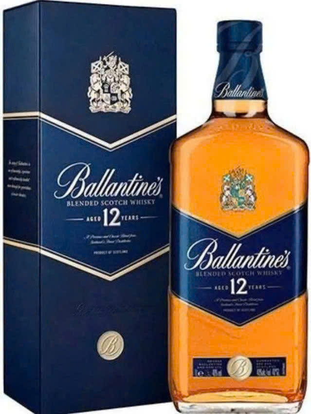 Ballantines-12 nam-700ml-mua-o-dau-gia-re