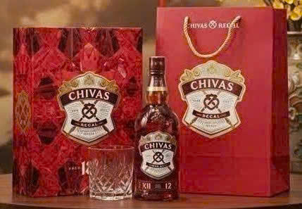Bo-san-pham-Chivas-12-Nam-Hop-Qua-Tet-2026-gia-re