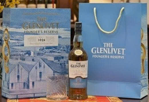 Bo-san-pham-Glenlivet-Founders-Hop-qua-tet-2026