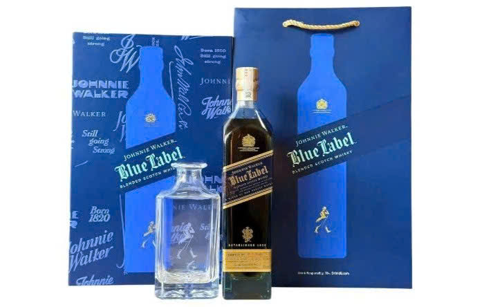 Bo-san-pham-johnnie-walker-blue-label-Hop-qua-2026
