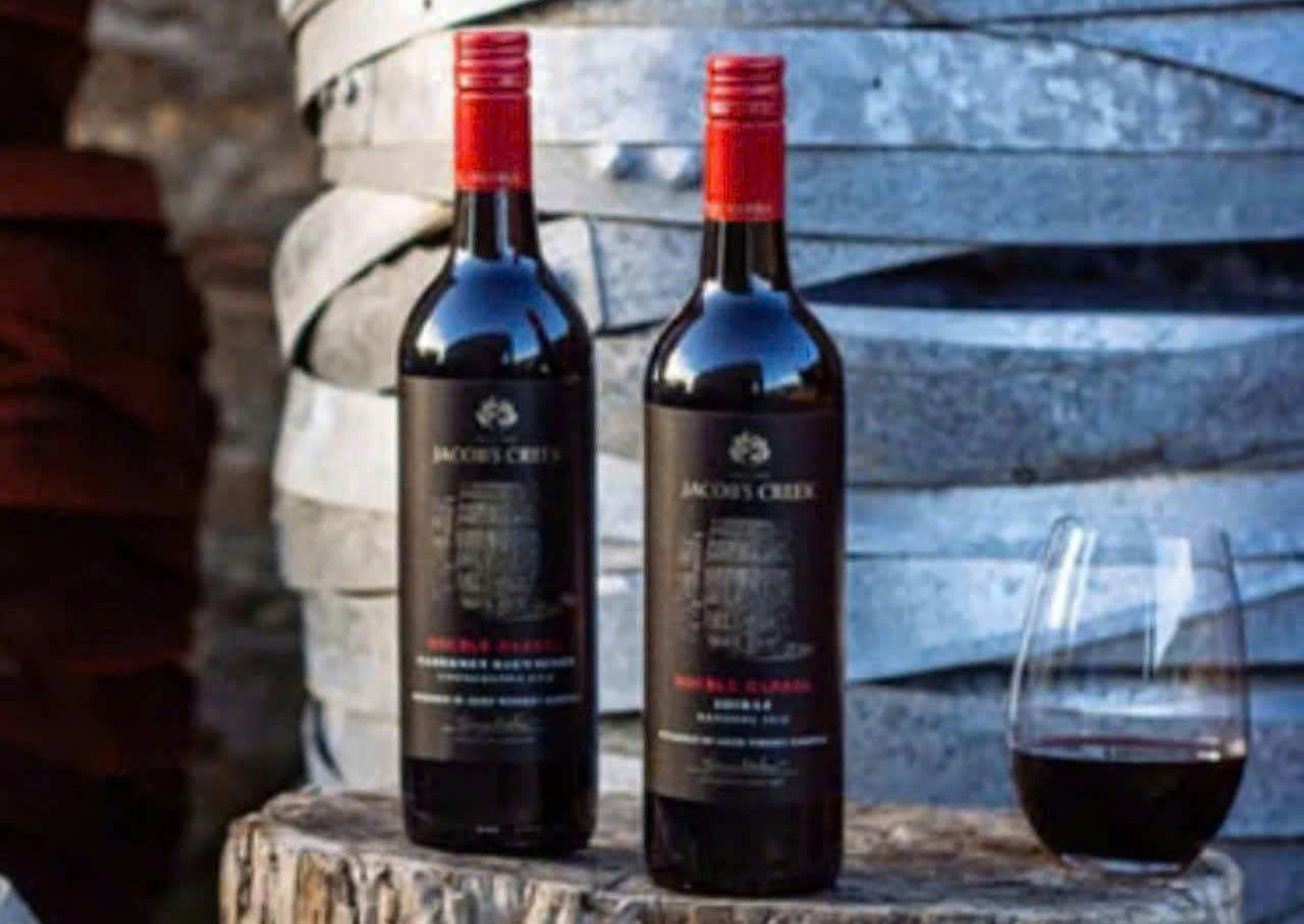 Cac-loai-vang-uc-double-bareel-Shiraz-va-Cabernet