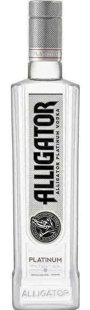 Chai-Vodka-Ca-Sau-Den-gia-re-o-Ha-Noi