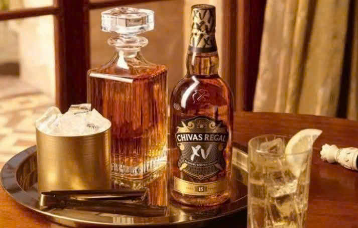 Chivas-15-Hop-qua-2026-va-cach-thuong-thuc-2