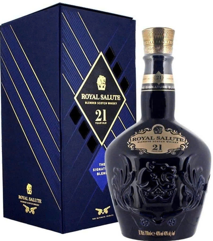 Chivas-Royal-Salute-21-nam-gia-re