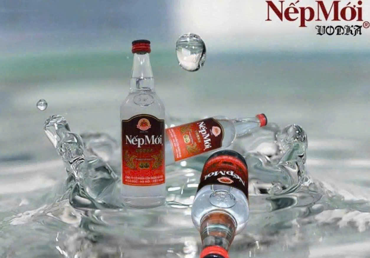 Dung-chuan-vi-voi-Nep-Moi-Vodka-cua-HALICO