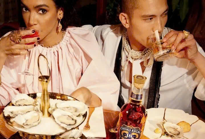 Dung-chuan-vi-voi-chivas-18-year-old