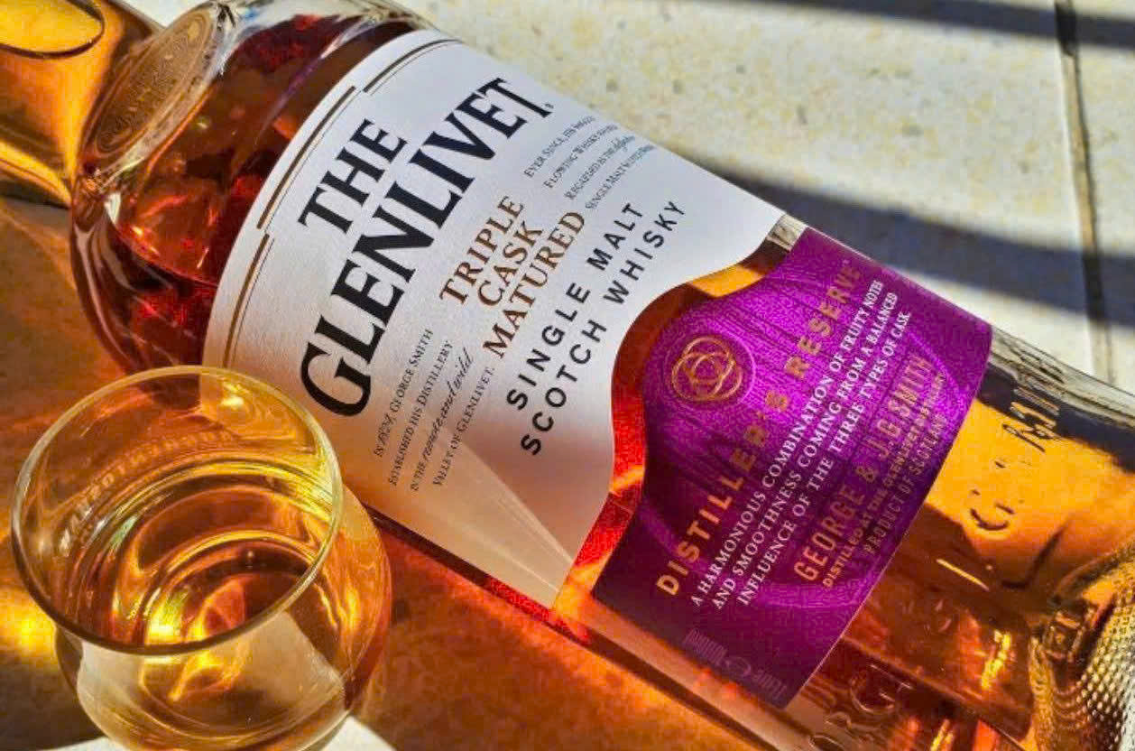 Dung-dieu-voi-Glenlivet-Triple-Tím