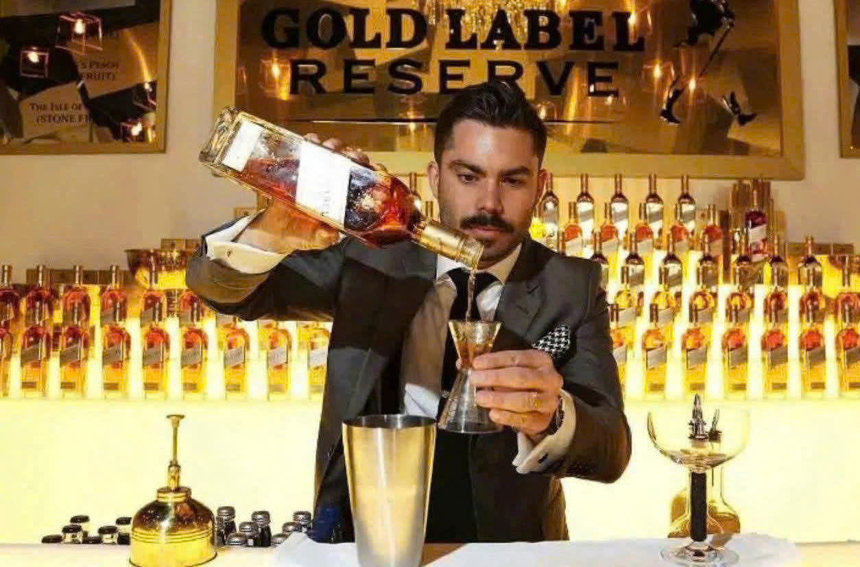 Dung-dieu-voi-Gold-Label-Reserve-DIAGEO