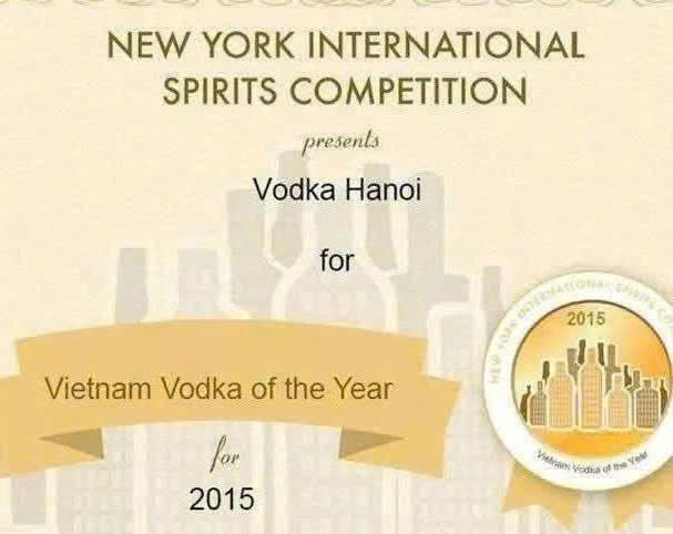 Giai-thuong-bac-Quoc-Te-cho-vodka-ha-nọi-HALICO