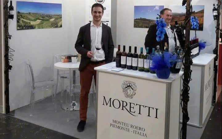 Gioi-thieu-vang-Y-moretti-tai-Ha-NOi