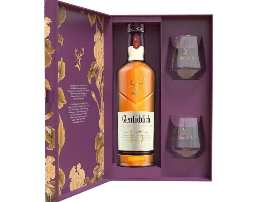 Glenfiddich-15-Hop-Qua-2026-khi-mo-hop
