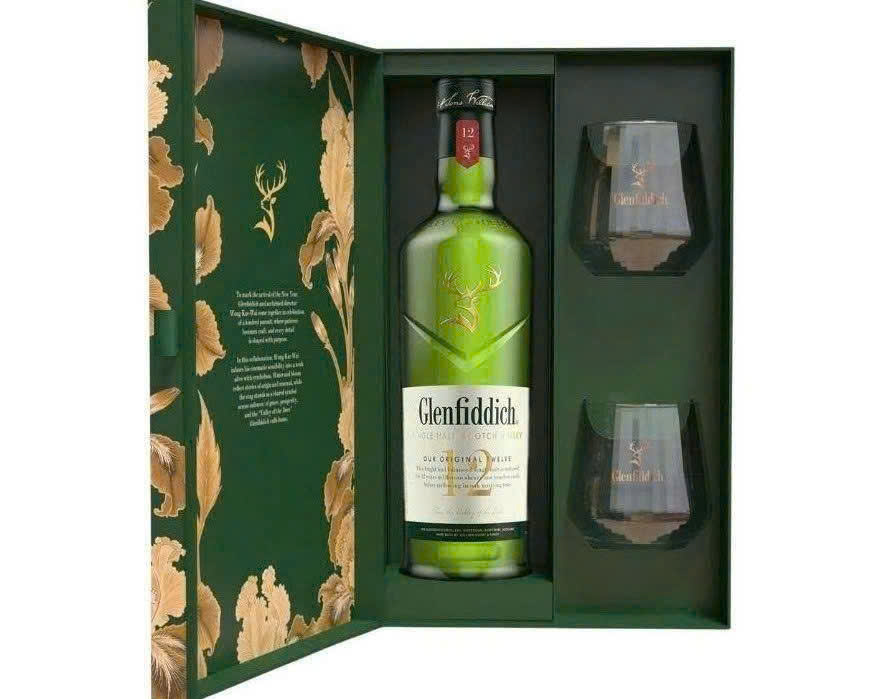 Glenfiddich 12-nam-Hop-Qua-Tet-2026-khi-mo-hop-GB-2026