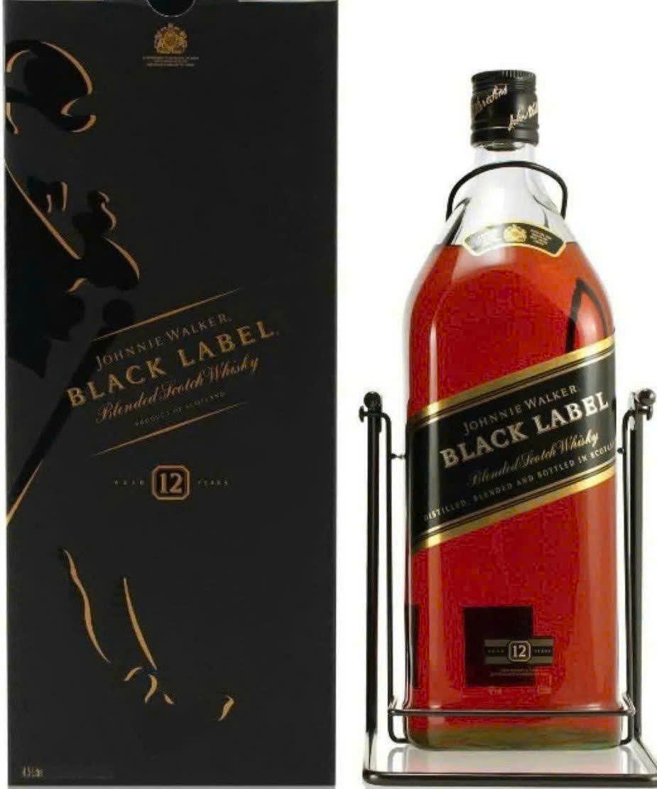 Johnnie-Walker-Black-Label-3-Lit-gia-re-nhat-tai-Ha-Noi