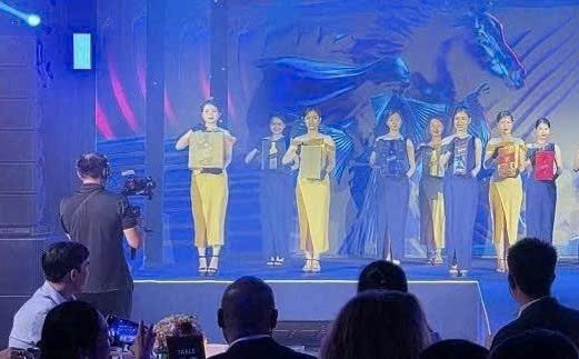 Le-ra-mat-Bo-san-pham-Hop-qua-tet-Johnnie-Walker-2026-026