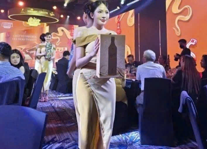 Le-ra-mat-gold-label-hop-qua-2026-DIAGEO