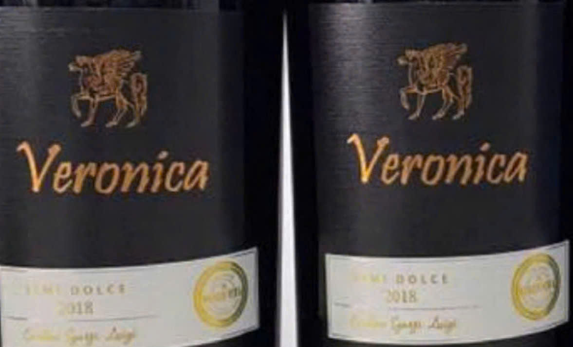 Nhan-dien-thuong-hieu-vang-y-veronica-ngot