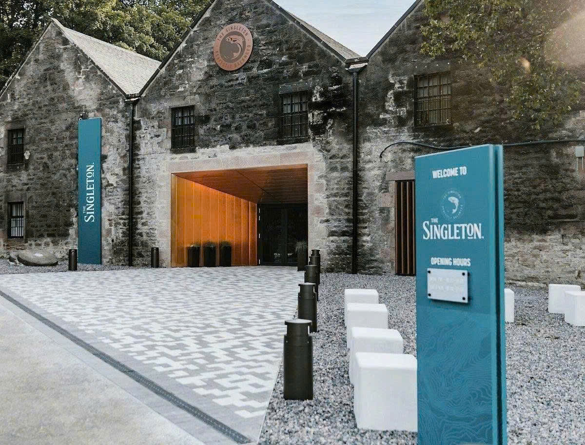 Noi-san-sing-ra-ruou-singleton-Dufftown-gia-re