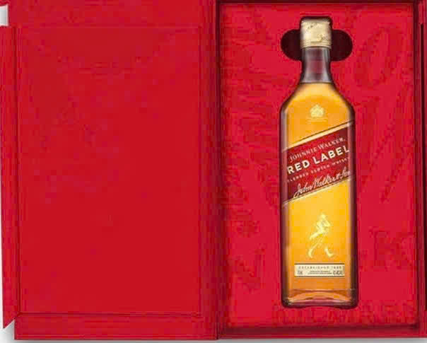 Red-Label-Hop-Qua-2026-khi-mo-Hop