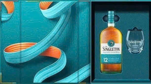 Singleton-12-Hop-Qua-2026-khi-mo-hop-1