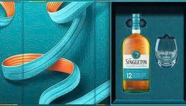 Singleton-12-Hop-Qua-2026-khi-mo-hop-2