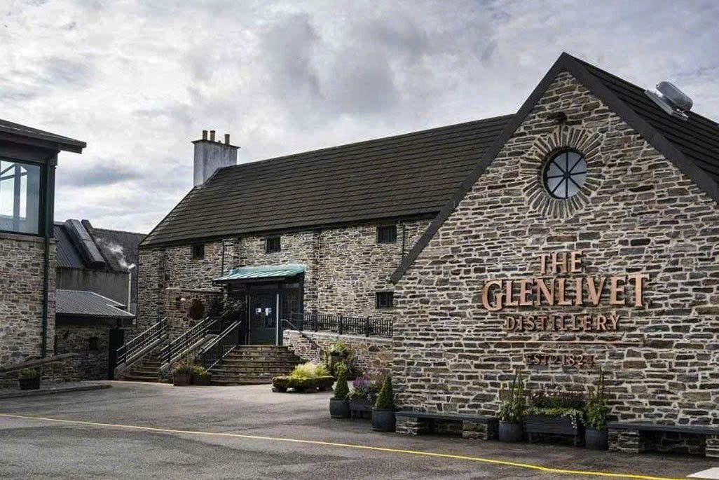 Speyside-Noi-san-sinh-ra-dong-ruou-The-Glenlivet
