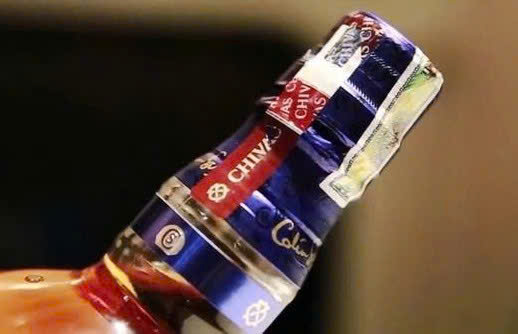 Tem-thue-cua-Chivas-Regal