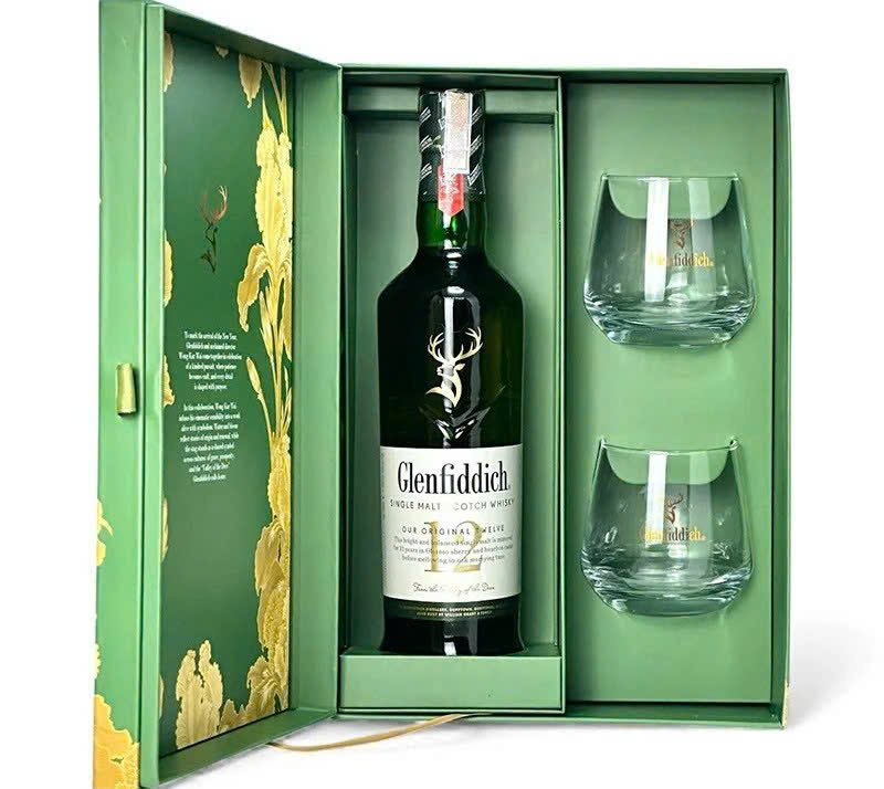 The-Glenfiddich-12-Hop-Qua-2026-Tet-Binh-Ngo-khi-mo-hop