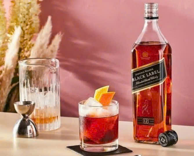 Thuong-thuc-JW-Black-Label-Hop-Qua-2026