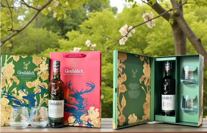 Trung-bay-Glenfiddich-12-Hop-Qua-tet-2026