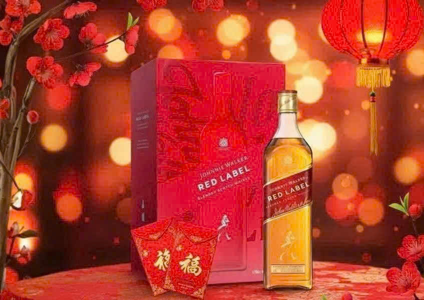 Trung-bay-JW-Red-Hop-Qua-Tet-2026-5