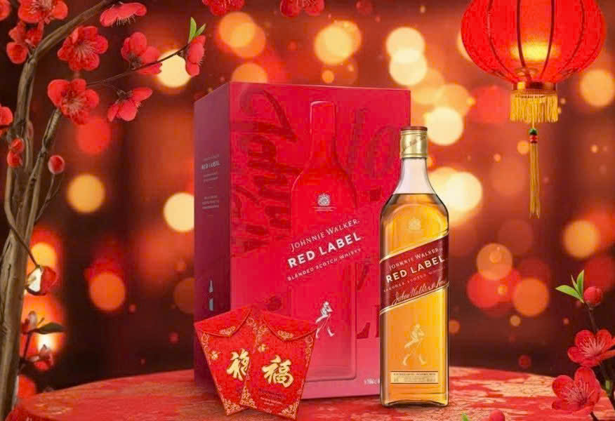 Trung-bay-JW-Red-Hop-Qua-Tet-2026