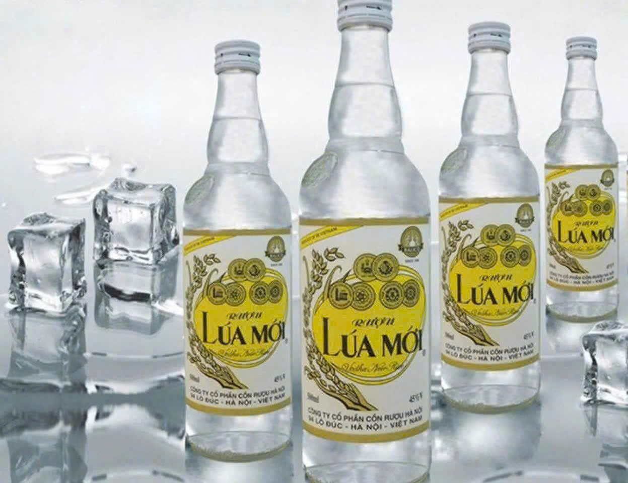 Trung-bay-Ruou-Lua-Moi-cua-Halico