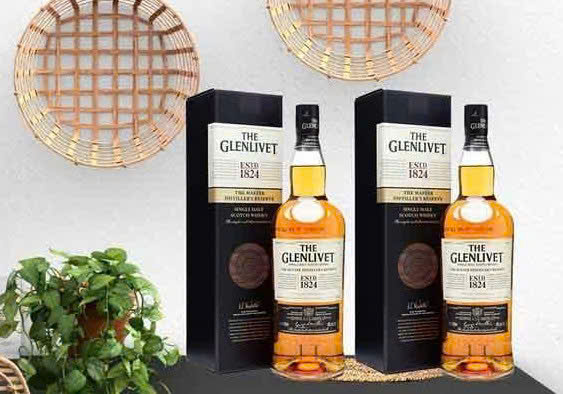 Trung-bay-glenlivet-1824-Master-Distillers-Reserve