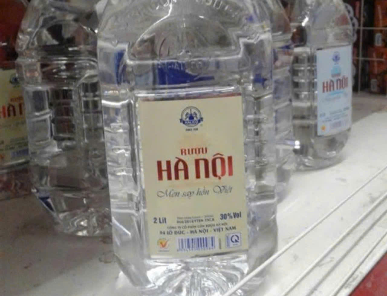 Trung-bay-ruou-ha-noi-can-HALICO