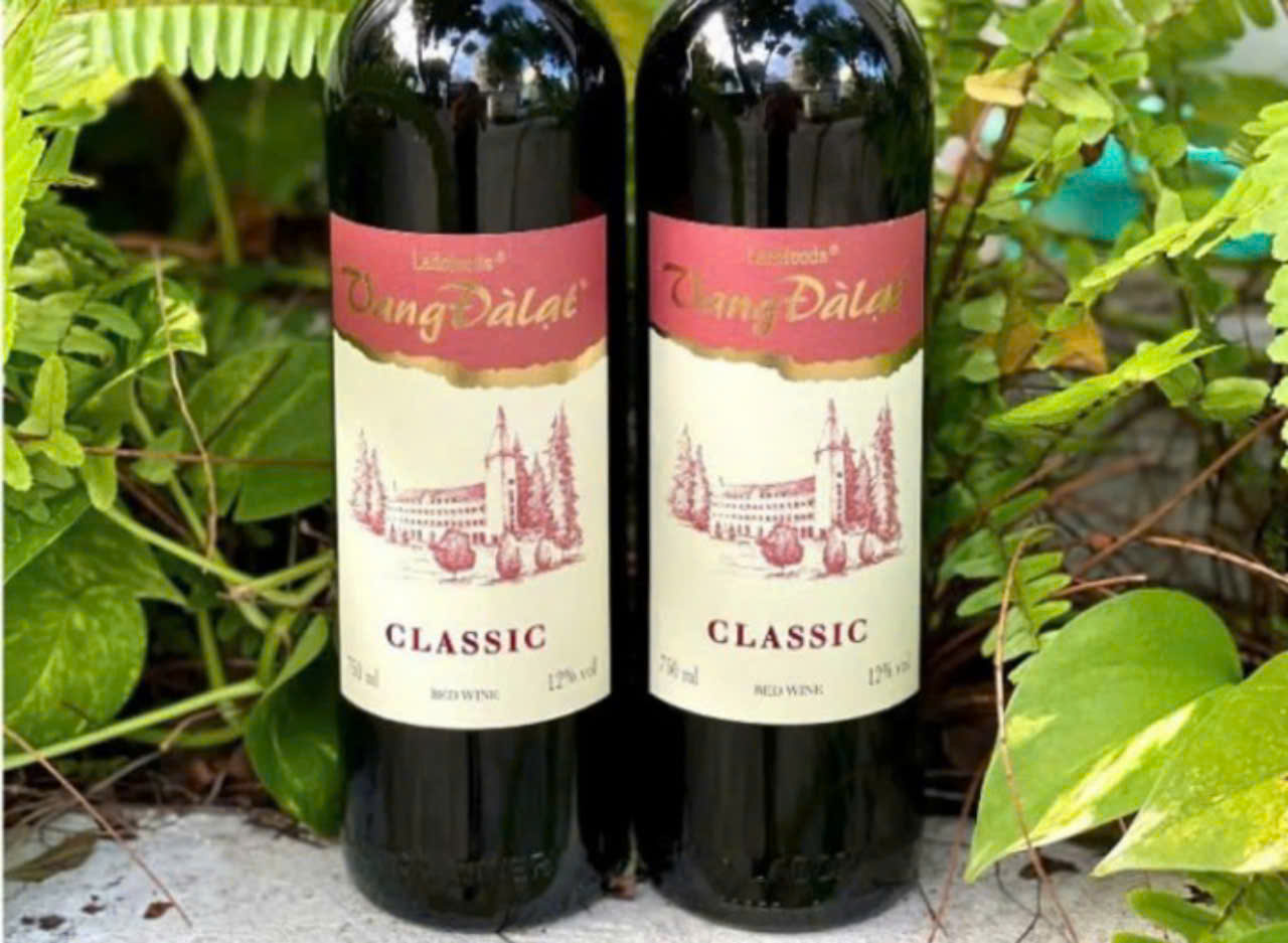 Trung-bay-vang-da-lat-classic-do-750ml-moi-97