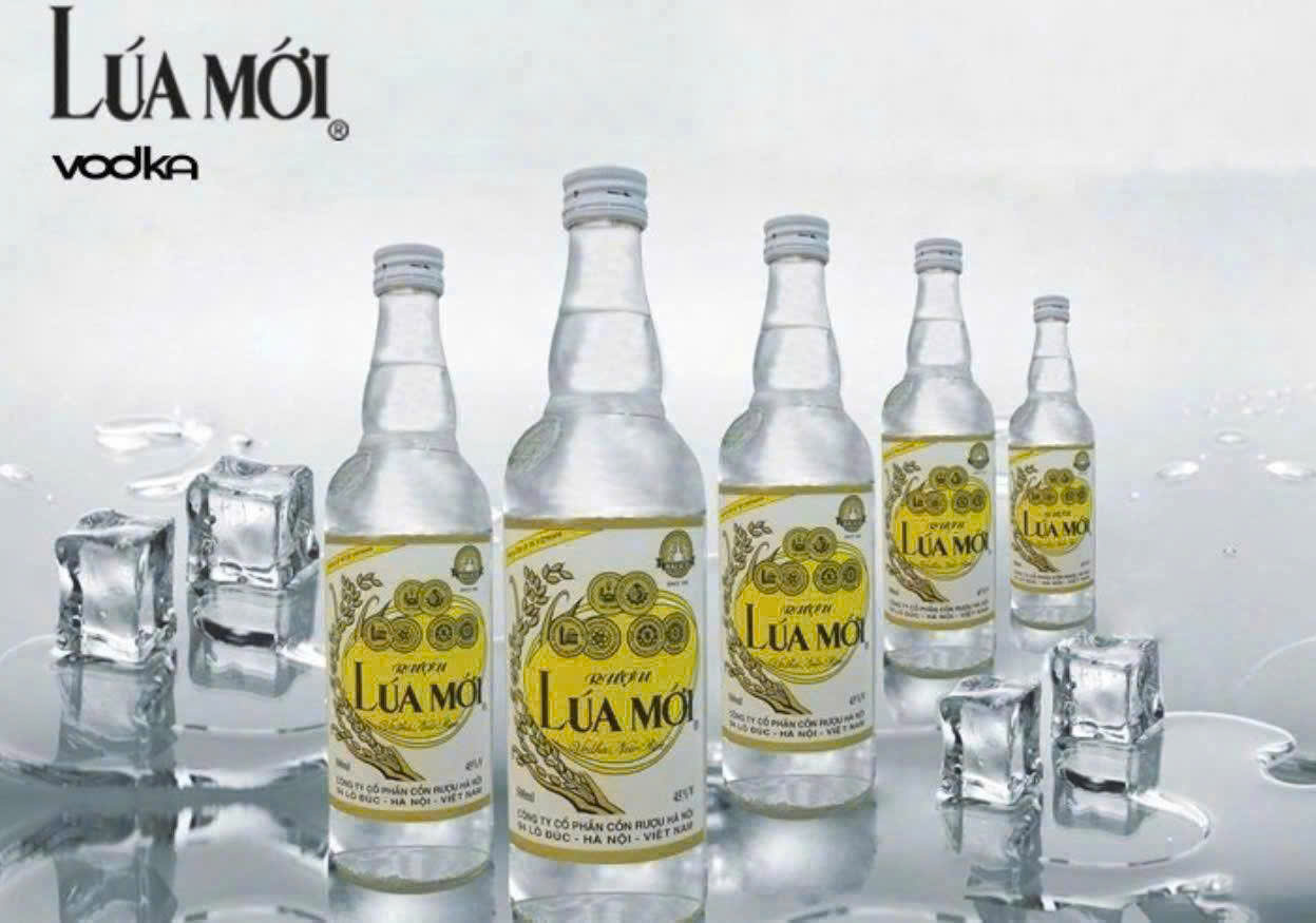 Vodka-Lua-Moi-ngon-hon-khi-uop-lanh-voi-da-vien