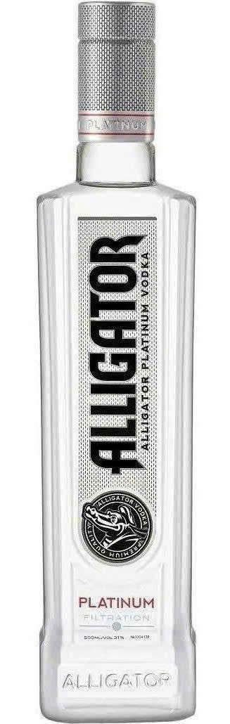 ban-ruou-Vodka-Ca-Sau-Den-50cl-gia-re-o-HNoi