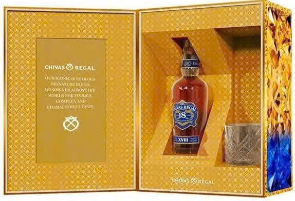 chivas-18-gold-hop-qua-tet-2026-mo-hop