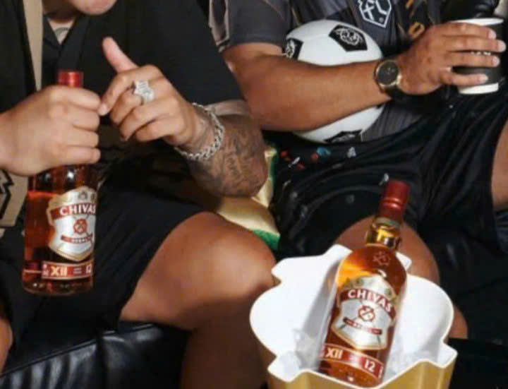 chuan-vi-chivas-12-Hop-Qua-2025-112