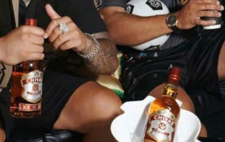 chuan-vi-chivas-12-Hop-Qua-2026-3