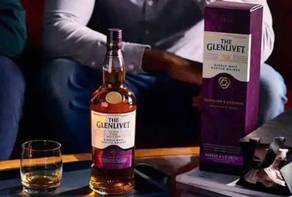 chuan-vi-voi-Glenlivet-Triple-Cask-gia-re