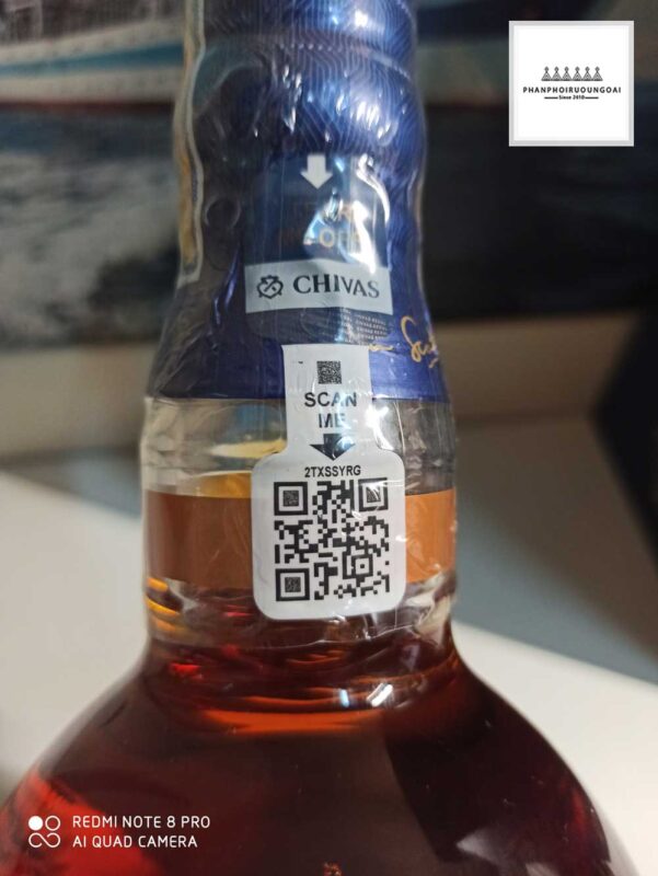 co-chai-cho-viec-quet-ma-QRCode-cua-Chivas-18-601x800