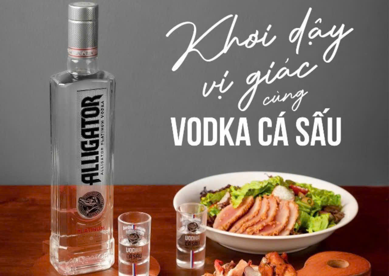 Dung-chuan-vi-voi-Vodka-Ca-Sau-Den-500-ml