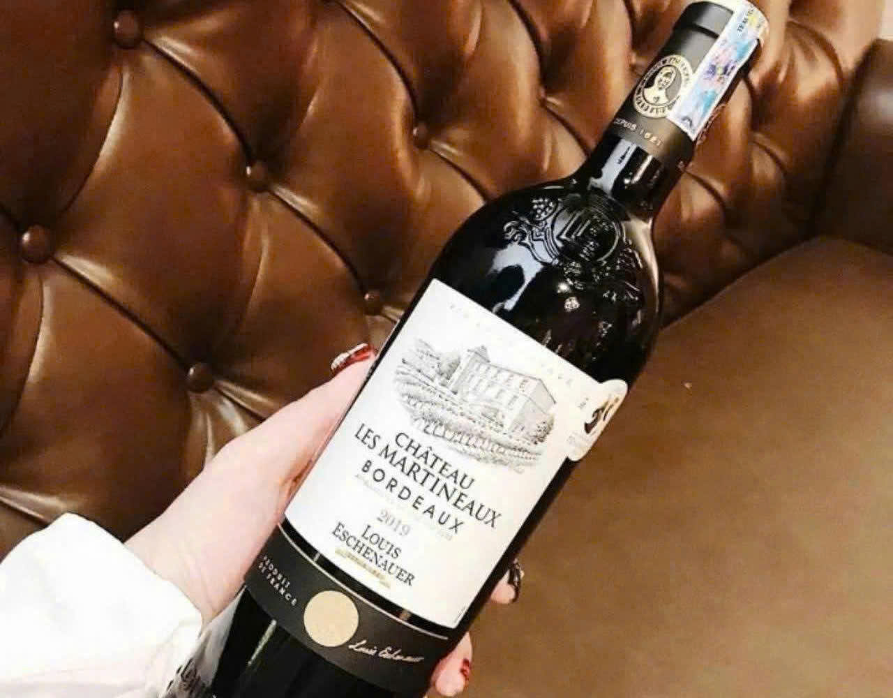 Gioi-thieu-Chateau-Les-Martineaux-Bordeaux-750ml-gia-re-nhat