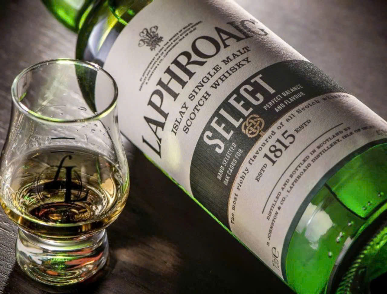 Gioi-thieu Laphroaig Select-700ml